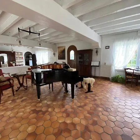 Couette-café Le Vieux Moulin 3*